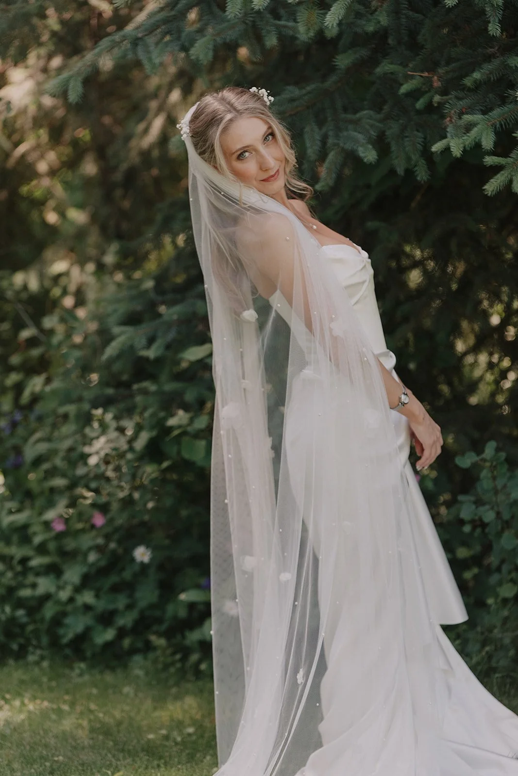 Jordan&CharlesHicks_MtHoodOrganicFarms_JenJonesWeddings2026-88.jpg