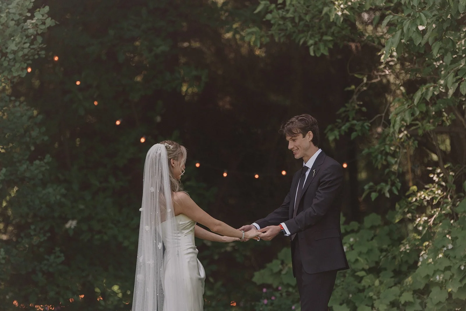 Jordan&CharlesHicks_MtHoodOrganicFarms_JenJonesWeddings2026-94.jpg