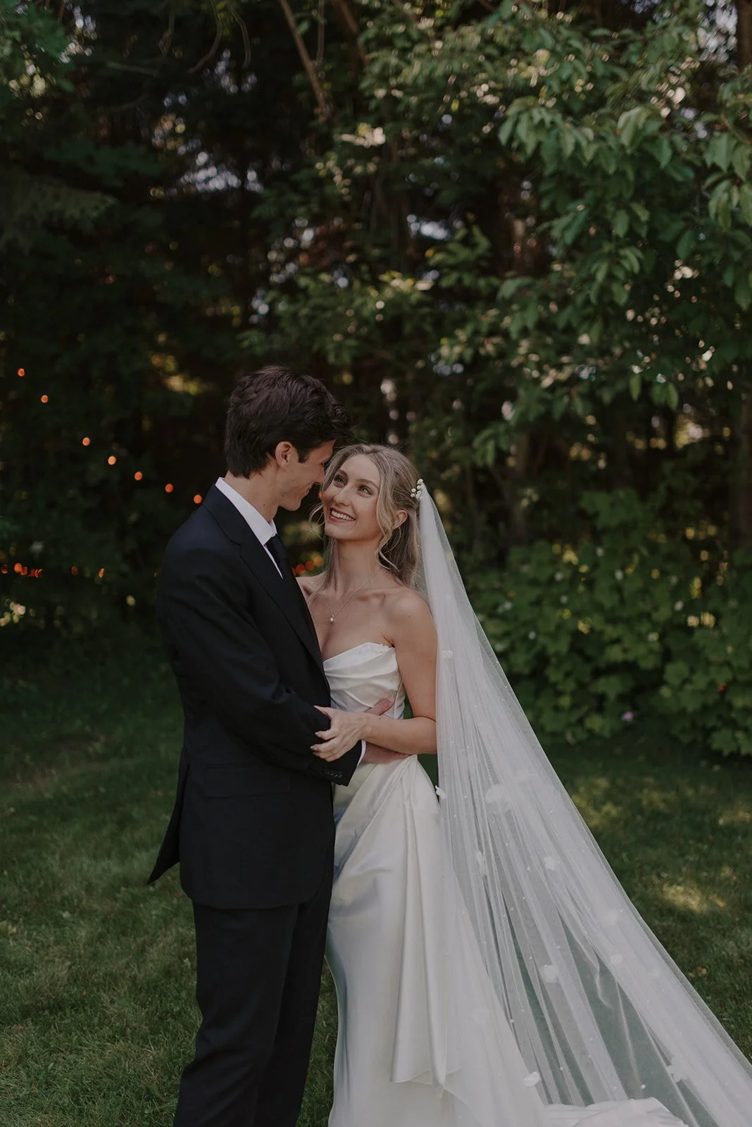 Jordan&CharlesHicks_MtHoodOrganicFarms_JenJonesWeddings2026-102.jpg
