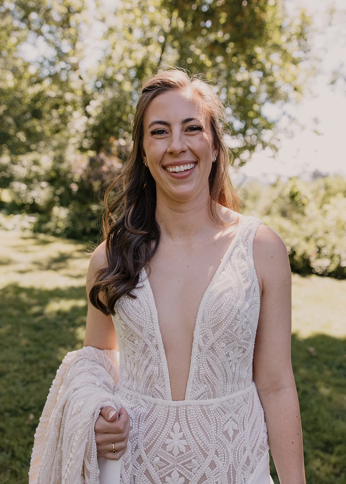 Emily&Malia_MtHoodOrganicFarms_JenJonesWeddings2026-107.jpg