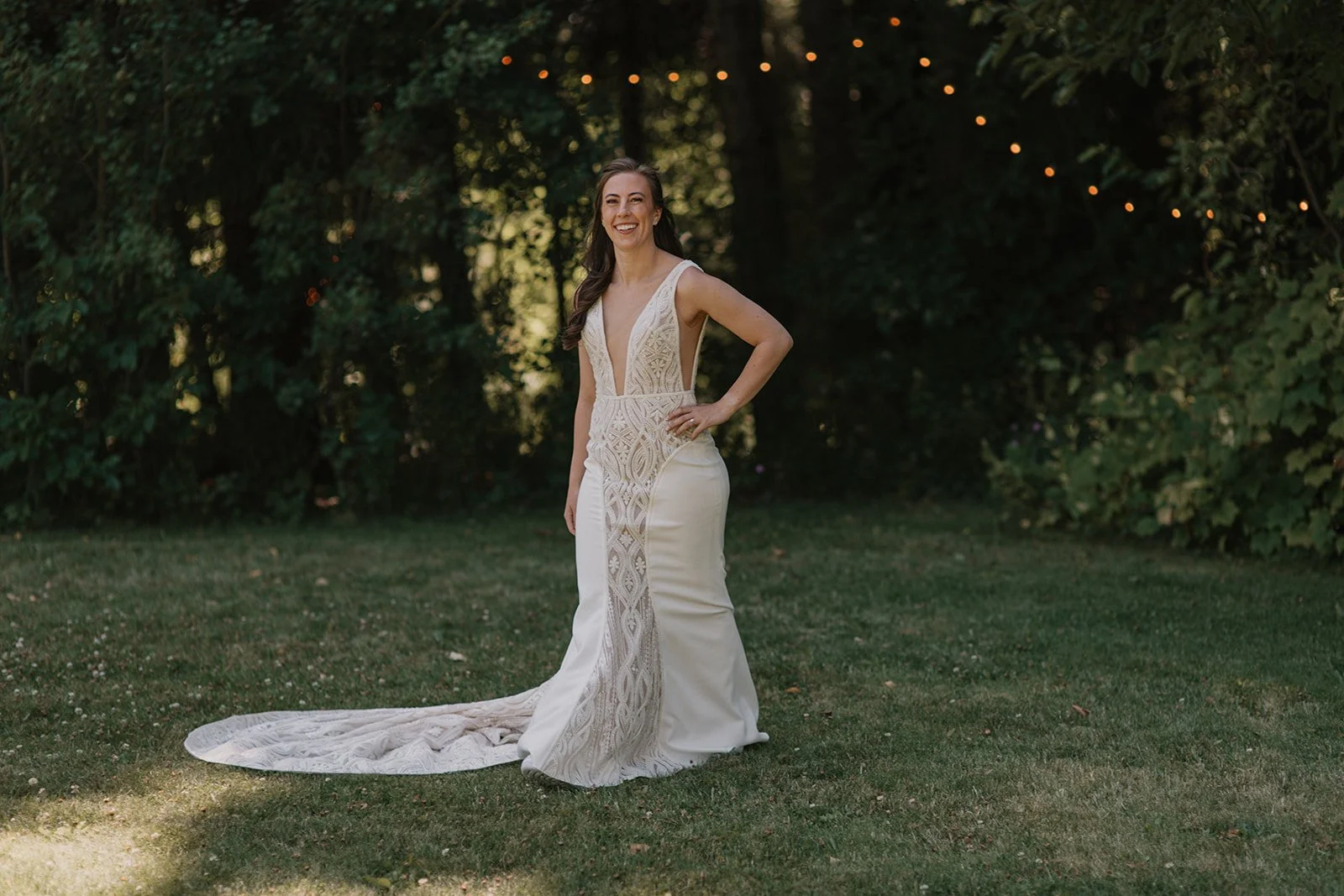 Emily&Malia_MtHoodOrganicFarms_JenJonesWeddings2026-115.jpg
