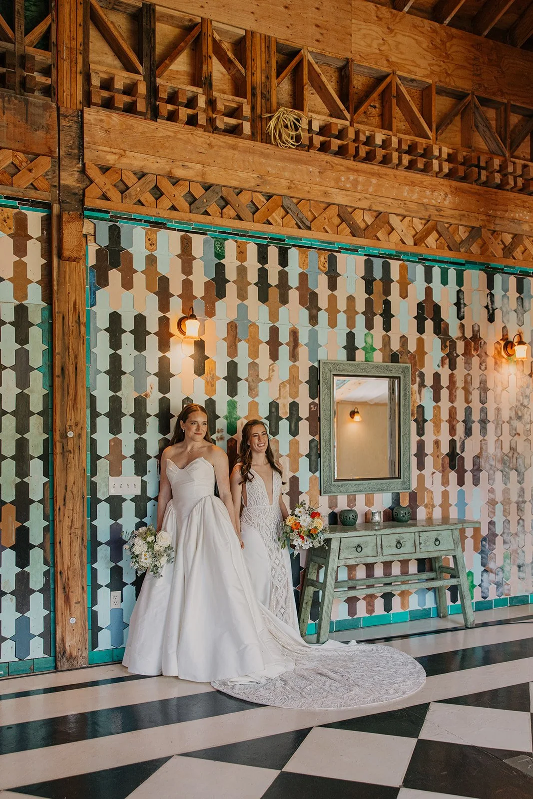 Emily&Malia_MtHoodOrganicFarms_JenJonesWeddings2026-316.jpg