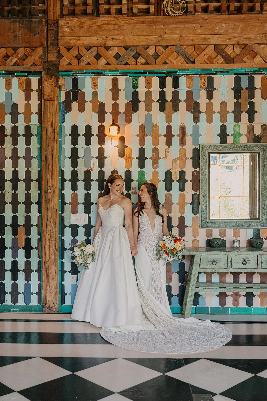 Emily&Malia_MtHoodOrganicFarms_JenJonesWeddings2026-317.jpg
