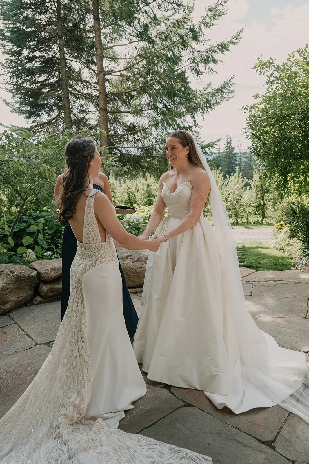 Emily&Malia_MtHoodOrganicFarms_JenJonesWeddings2026-407.jpg