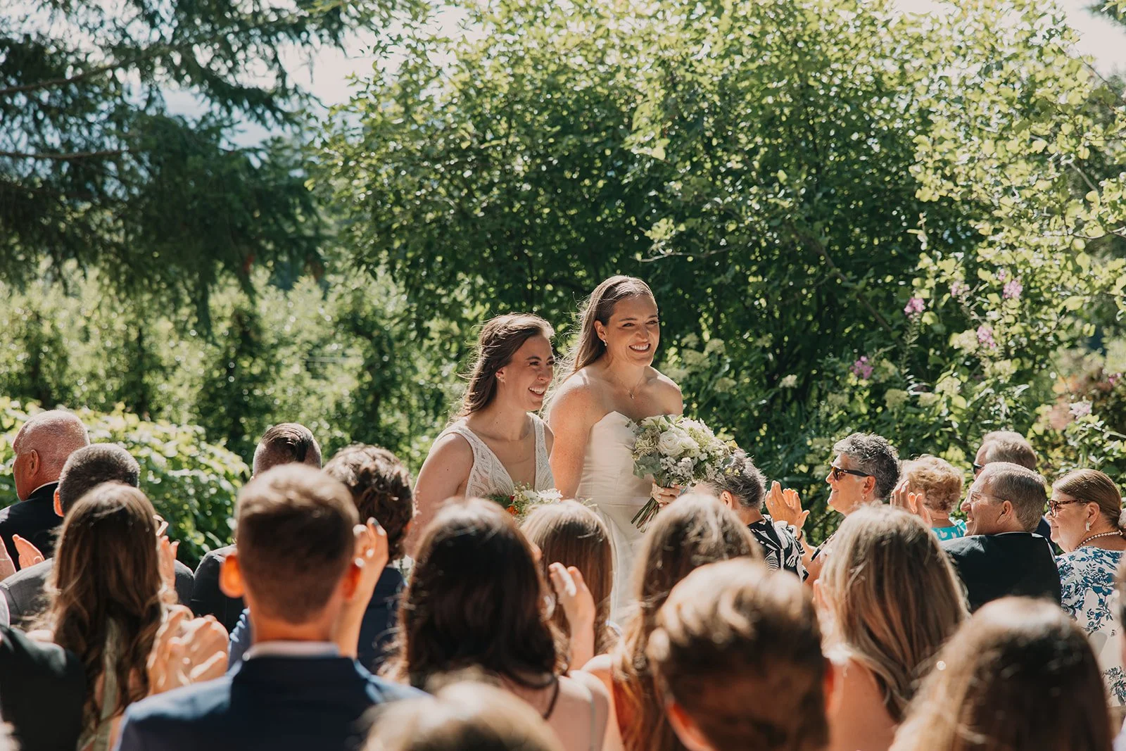 Emily&Malia_MtHoodOrganicFarms_JenJonesWeddings2026-449.jpg