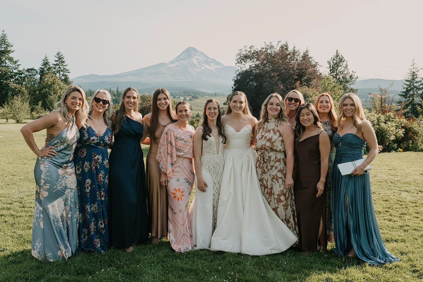Emily&Malia_MtHoodOrganicFarms_JenJonesWeddings2026-540.jpg