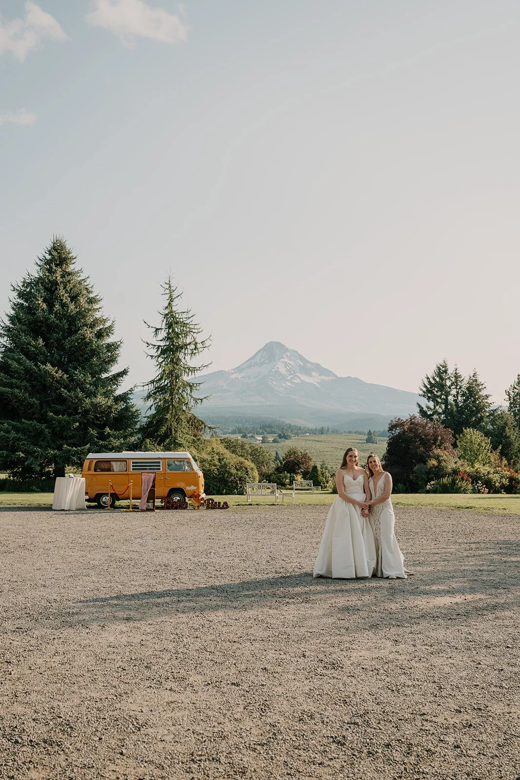 Emily&Malia_MtHoodOrganicFarms_JenJonesWeddings2026-550.jpg