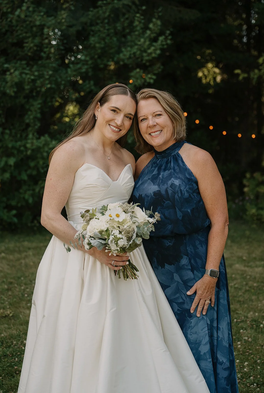Emily&Malia_MtHoodOrganicFarms_JenJonesWeddings2026-235.jpg