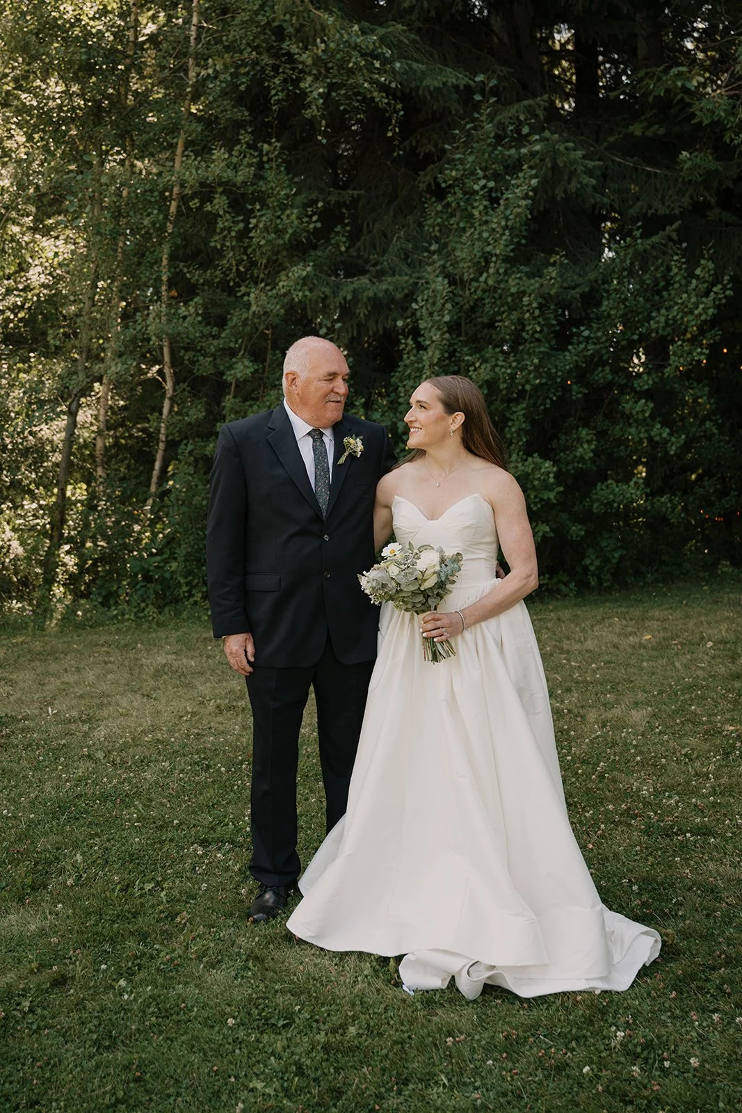 Emily&Malia_MtHoodOrganicFarms_JenJonesWeddings2026-239.jpg