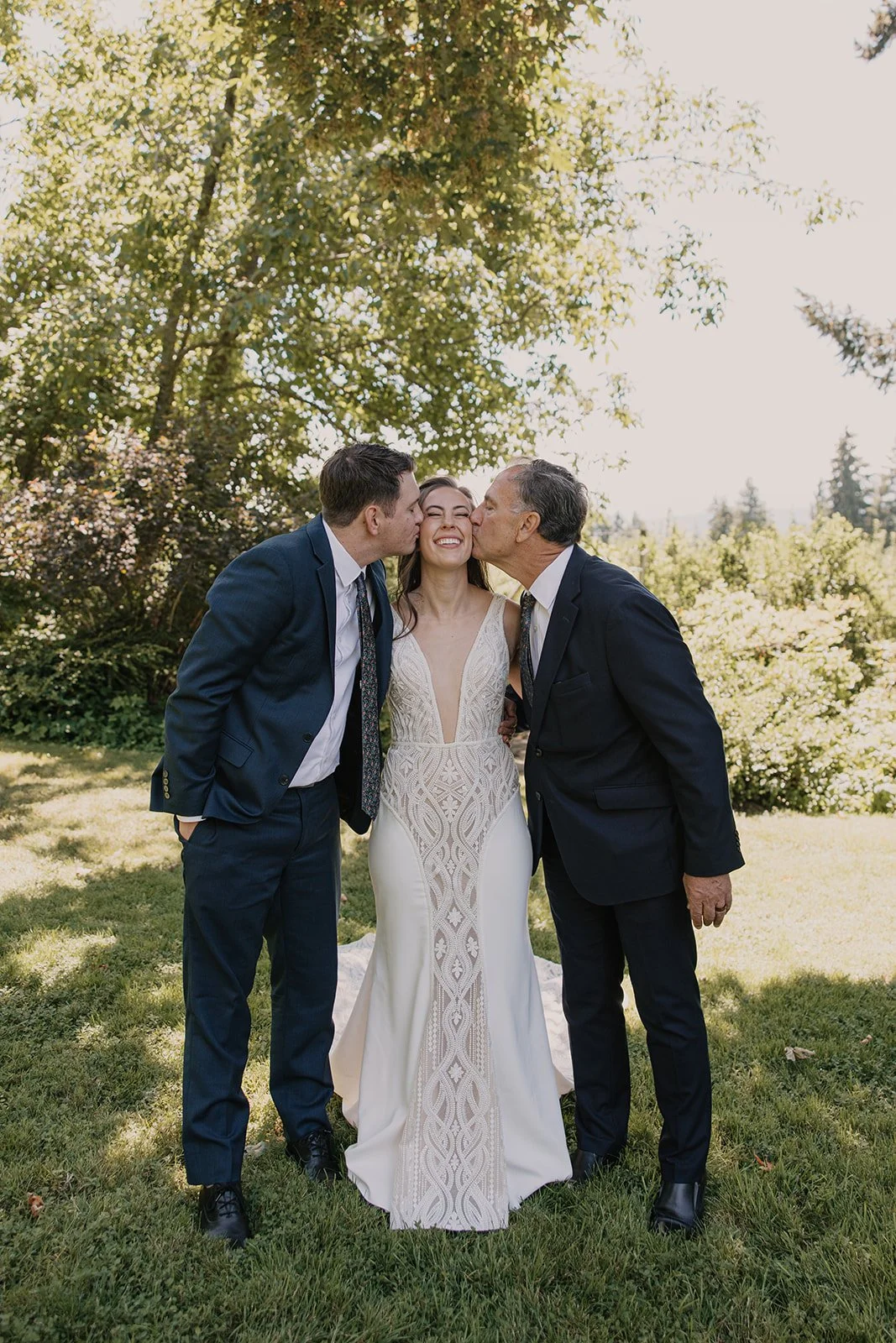 Emily&Malia_MtHoodOrganicFarms_JenJonesWeddings2026-91.jpg