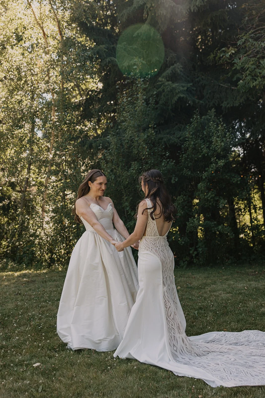 Emily&Malia_MtHoodOrganicFarms_JenJonesWeddings2026-152.jpg