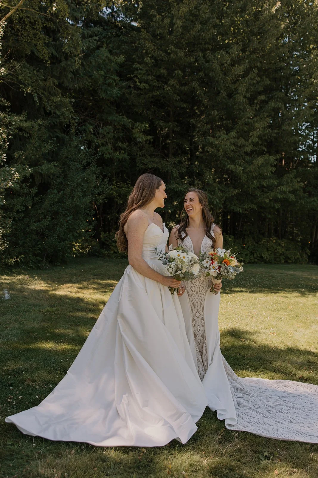 Emily&Malia_MtHoodOrganicFarms_JenJonesWeddings2026-162.jpg