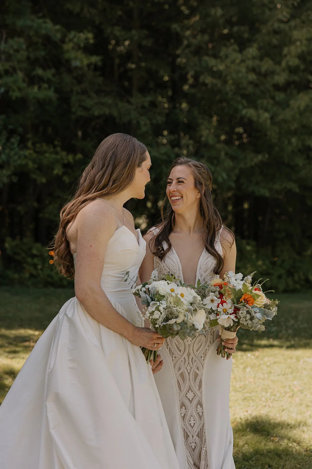 Emily&Malia_MtHoodOrganicFarms_JenJonesWeddings2026-163.jpg