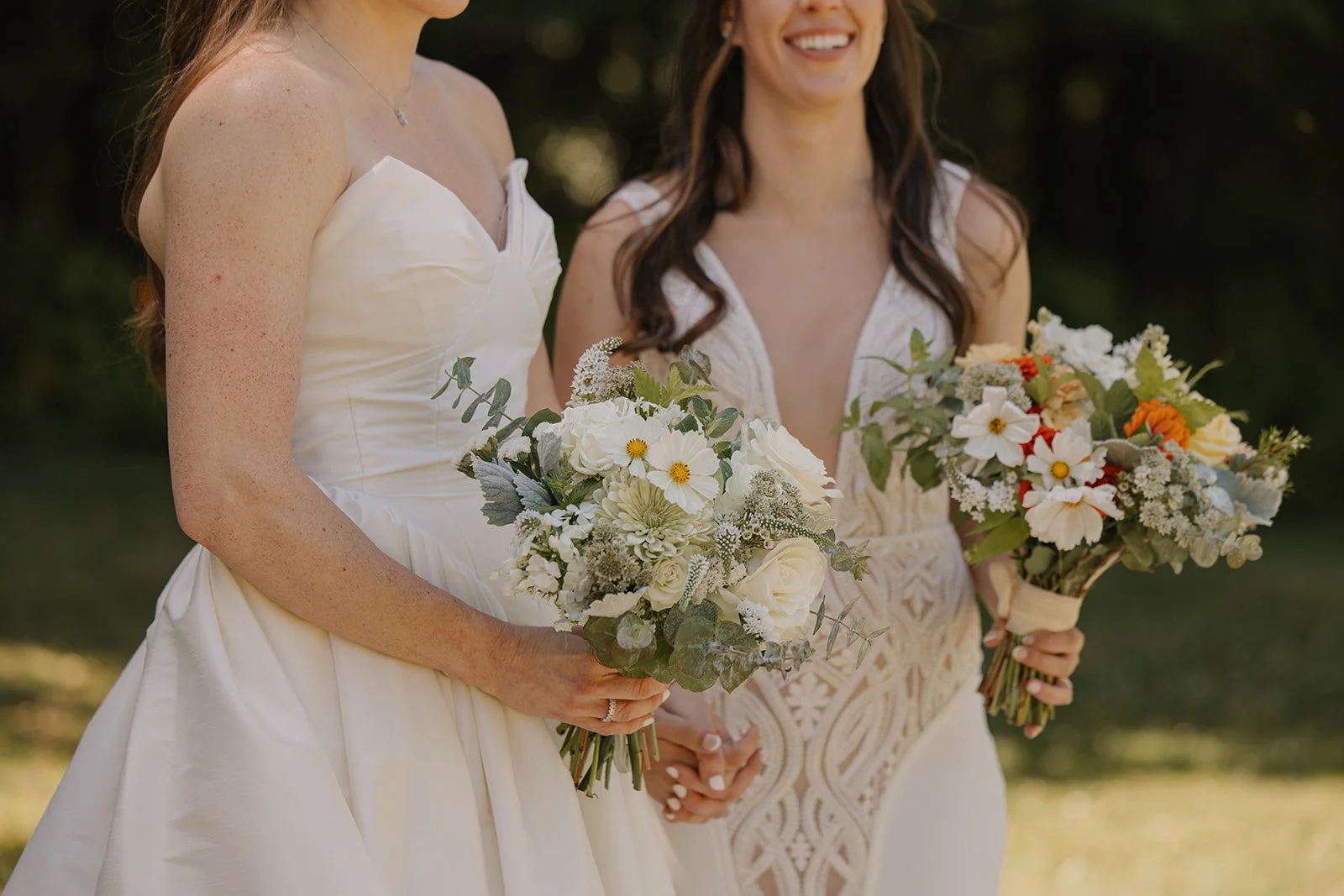 Emily&Malia_MtHoodOrganicFarms_JenJonesWeddings2026-166.jpg