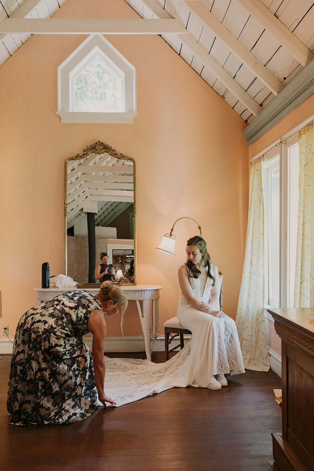 Emily&Malia_MtHoodOrganicFarms_JenJonesWeddings2026-33.jpg