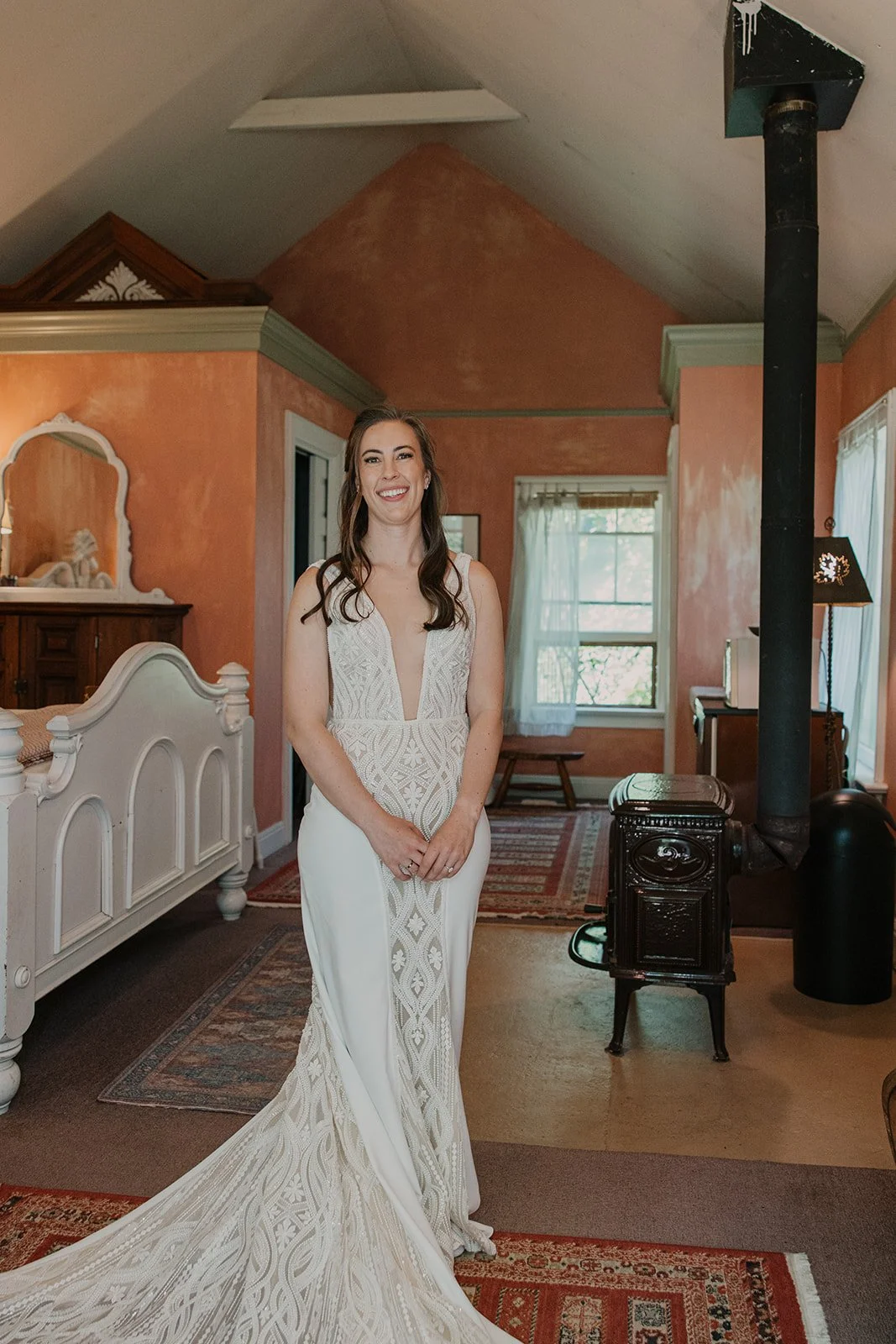 Emily&Malia_MtHoodOrganicFarms_JenJonesWeddings2026-44.jpg