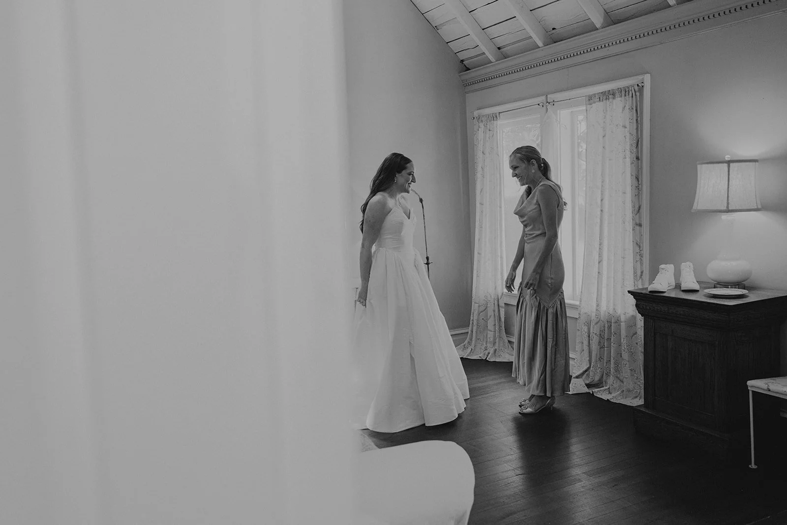 Emily&Malia_MtHoodOrganicFarms_JenJonesWeddings2026-60.jpg
