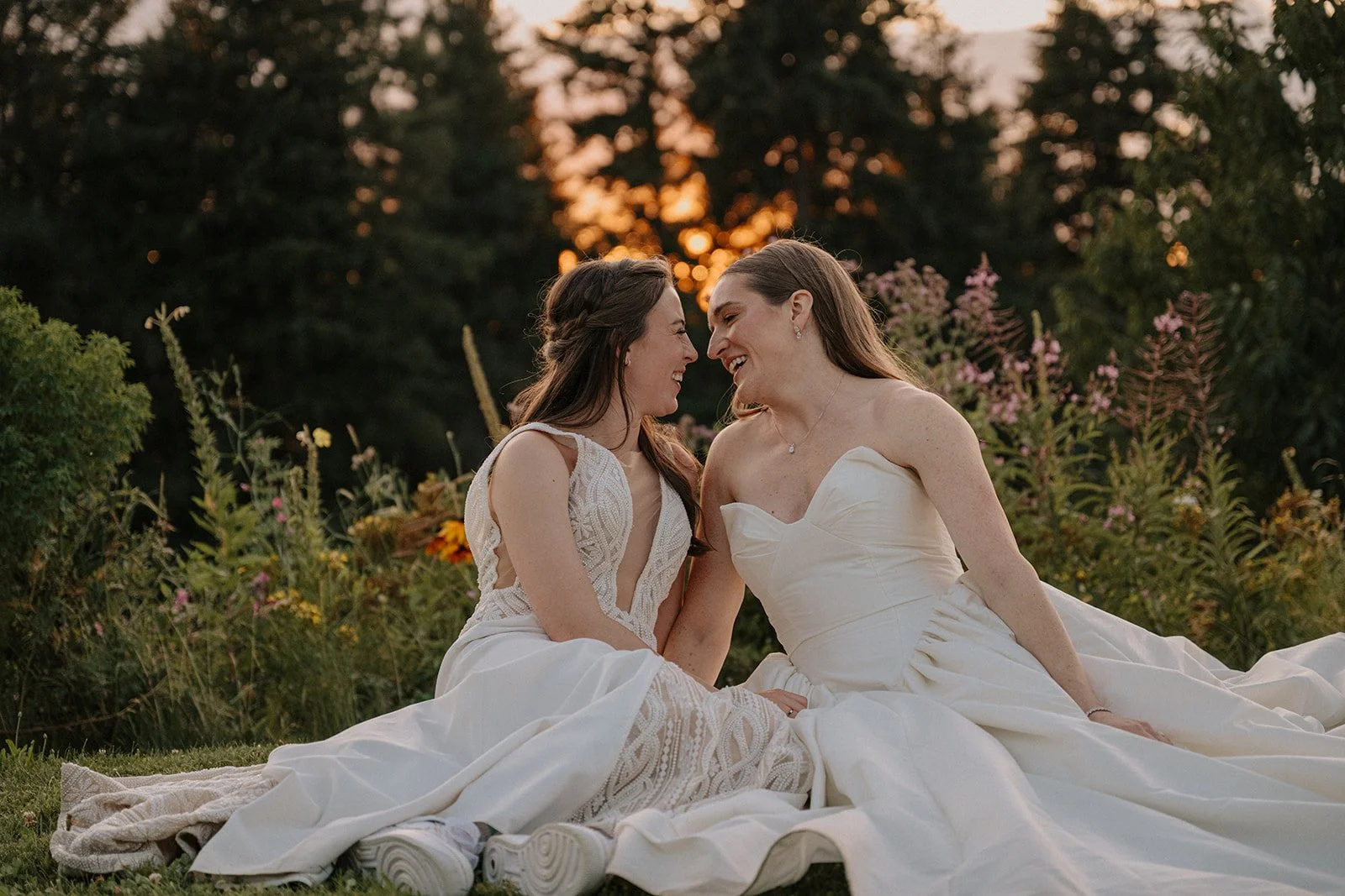 Emily&Malia_MtHoodOrganicFarms_JenJonesWeddings2026-753.jpg