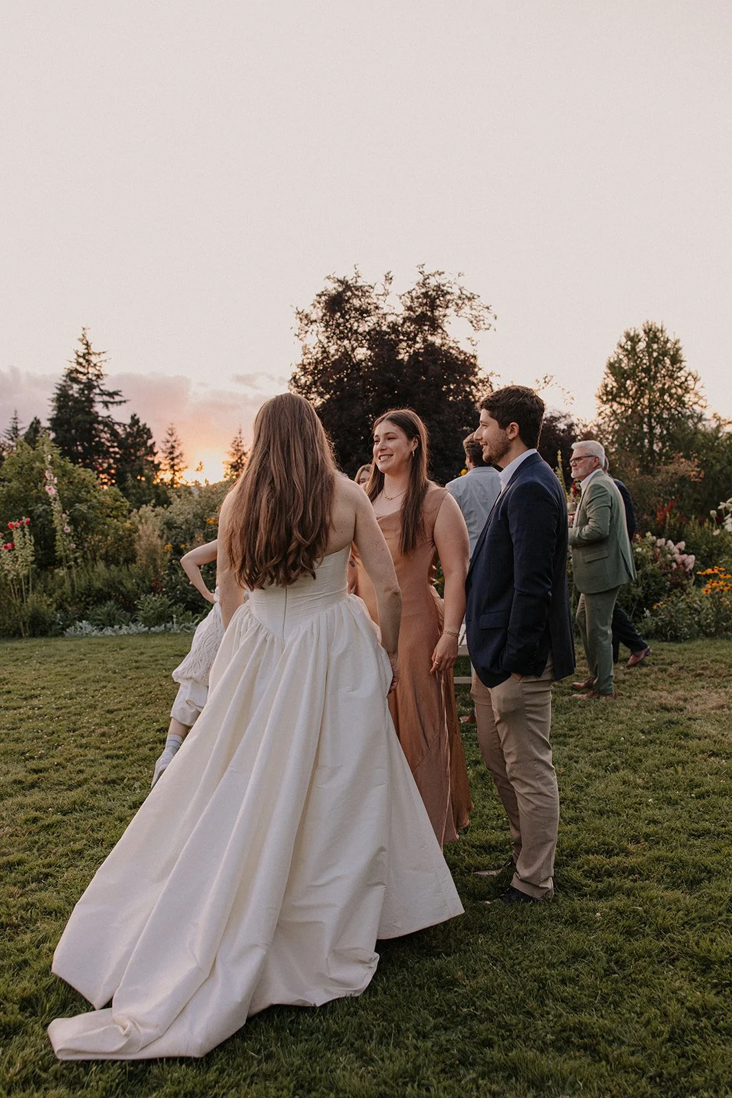 Emily&Malia_MtHoodOrganicFarms_JenJonesWeddings2026-762.jpg