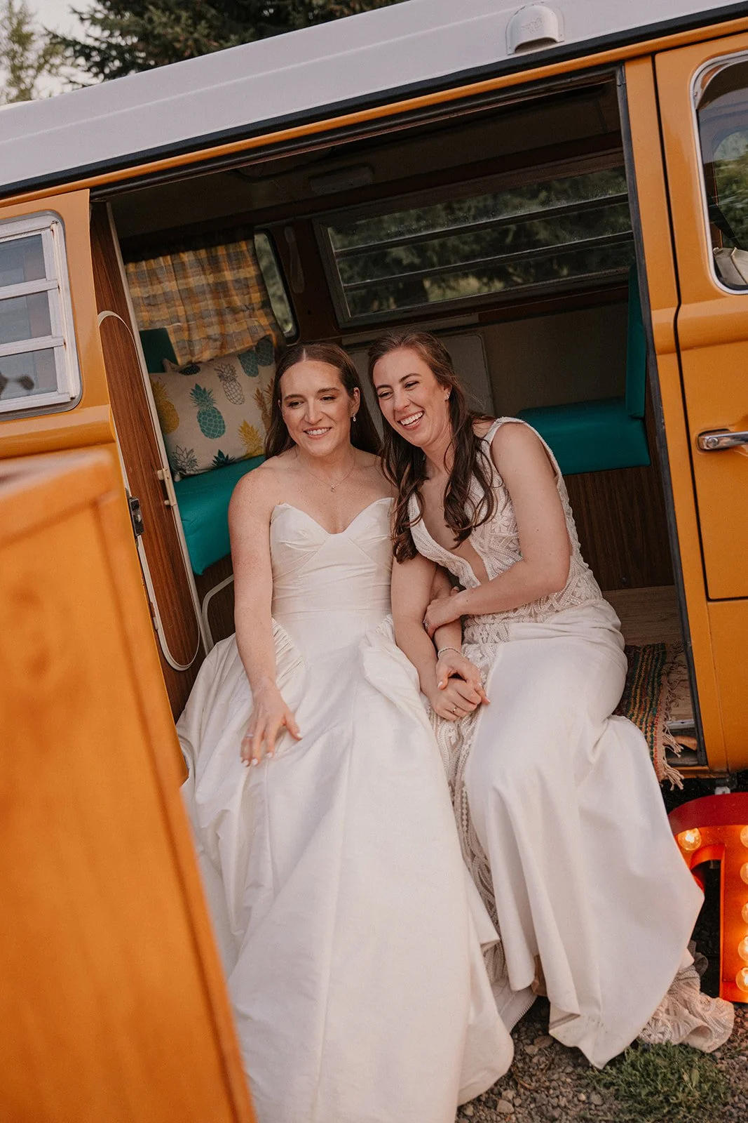 Emily&Malia_MtHoodOrganicFarms_JenJonesWeddings2026-767.jpg