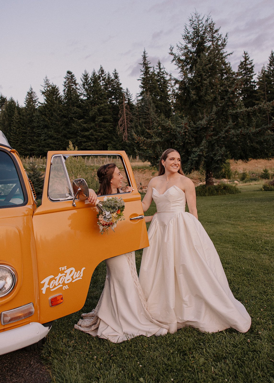 Emily&Malia_MtHoodOrganicFarms_JenJonesWeddings2026-778.jpg