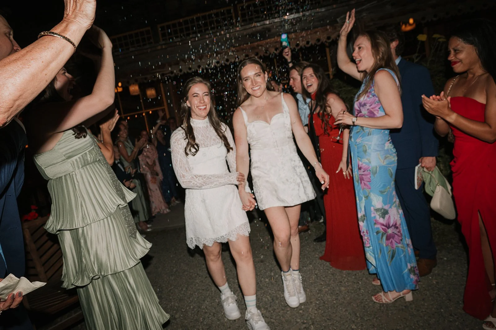Emily&Malia_MtHoodOrganicFarms_JenJonesWeddings2026-222.jpg