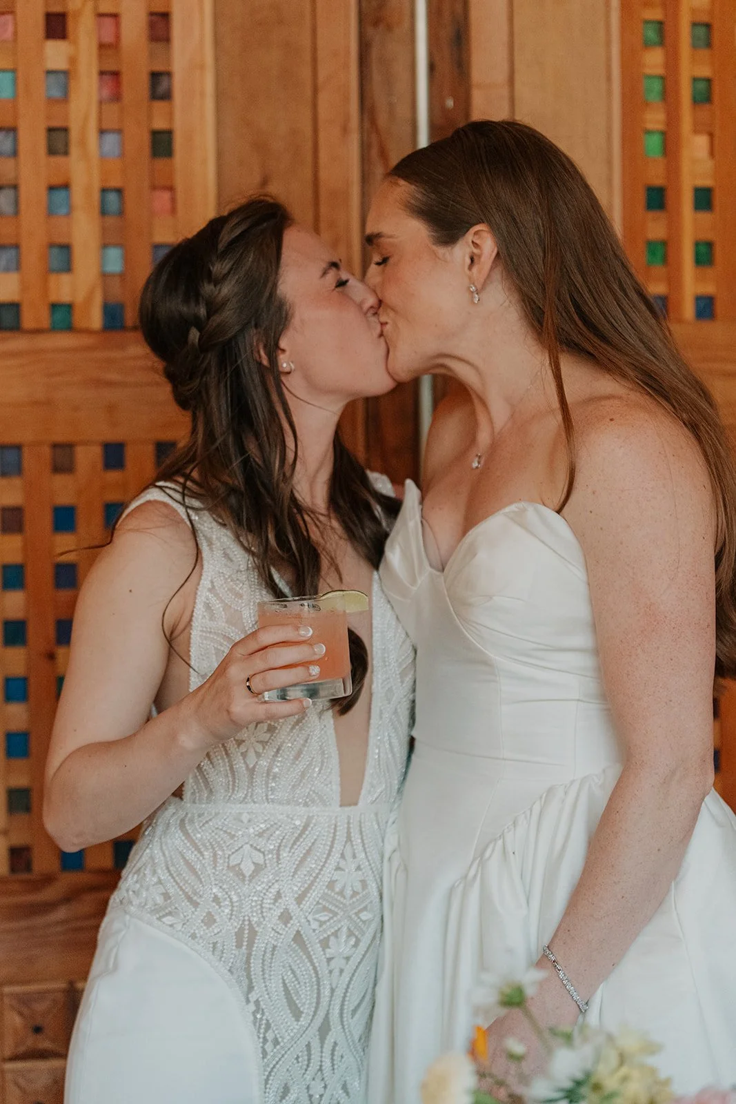 Emily&Malia_MtHoodOrganicFarms_JenJonesWeddings2026-615.jpg
