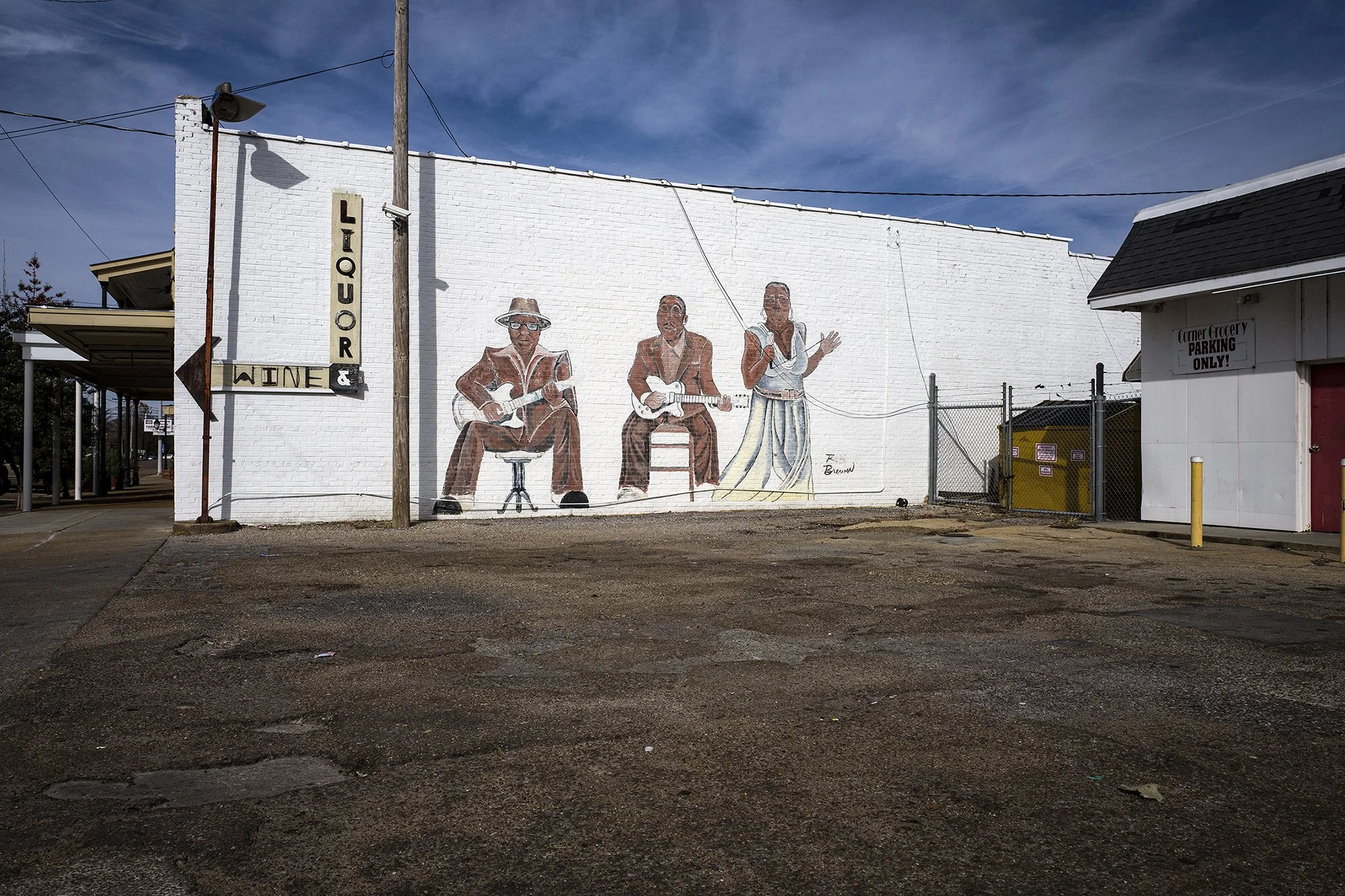 Liquor store. Clarksdale, Mississippi. 2017