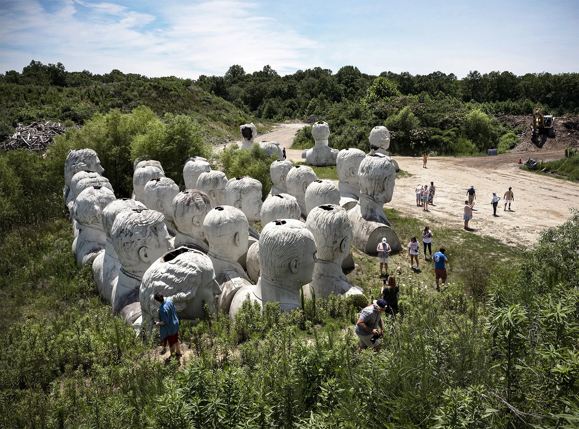 Fiberglas president sculpture busts by David Adickes. Near Williamsburg, Virginia. 
2012.
