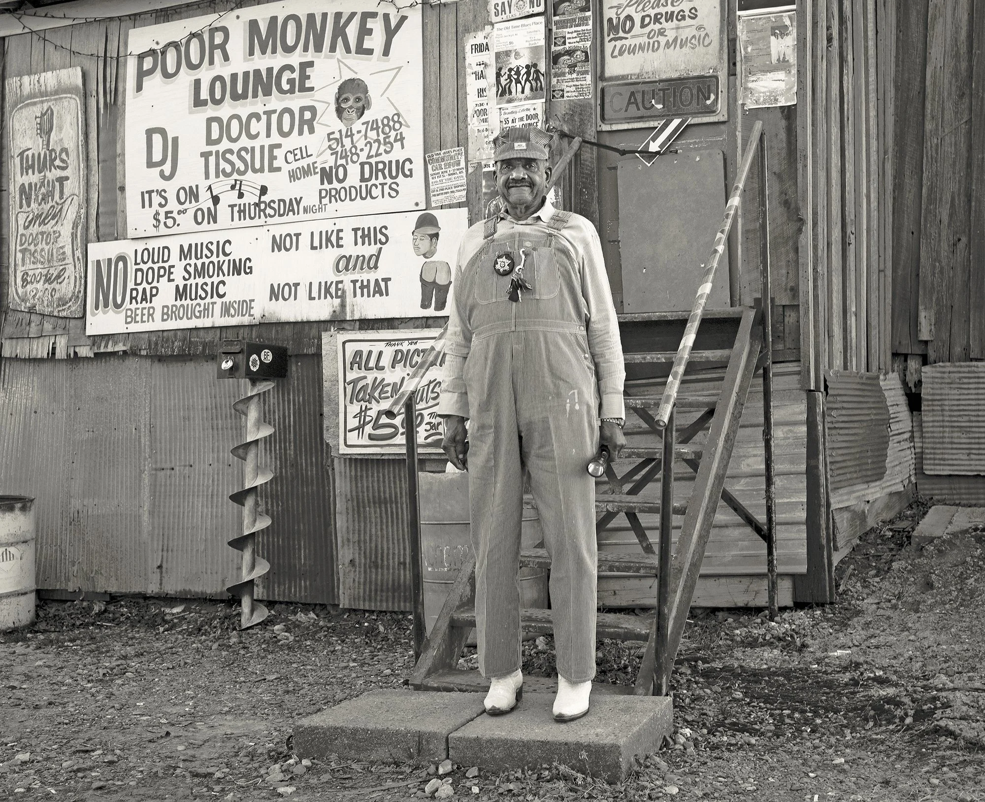 Willie “Poor Monkey” Seaberry in front of his Poor Monkey Lounge and juke joint. Merigold, Mississippi. 2014.