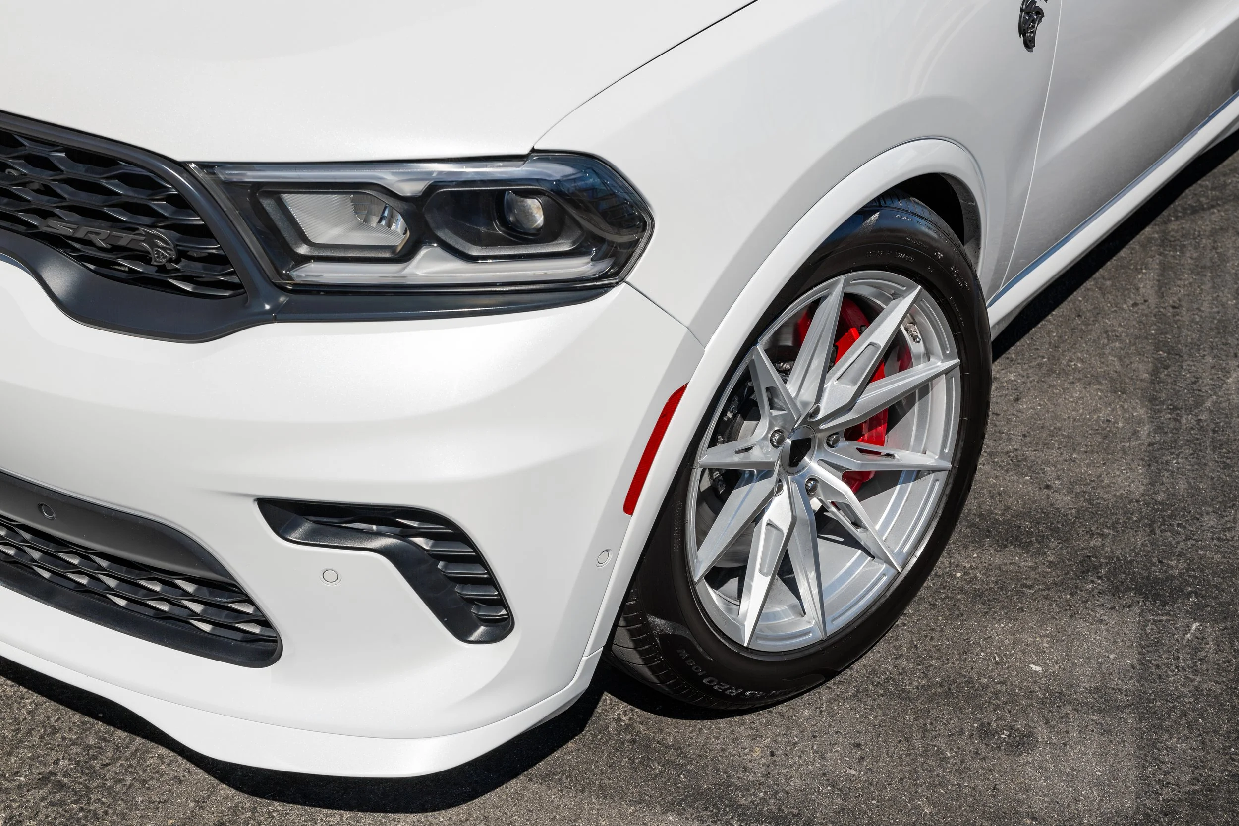 2021_Dodge_Durango_White_BD_F29_Brushed_Silver_3.jpg