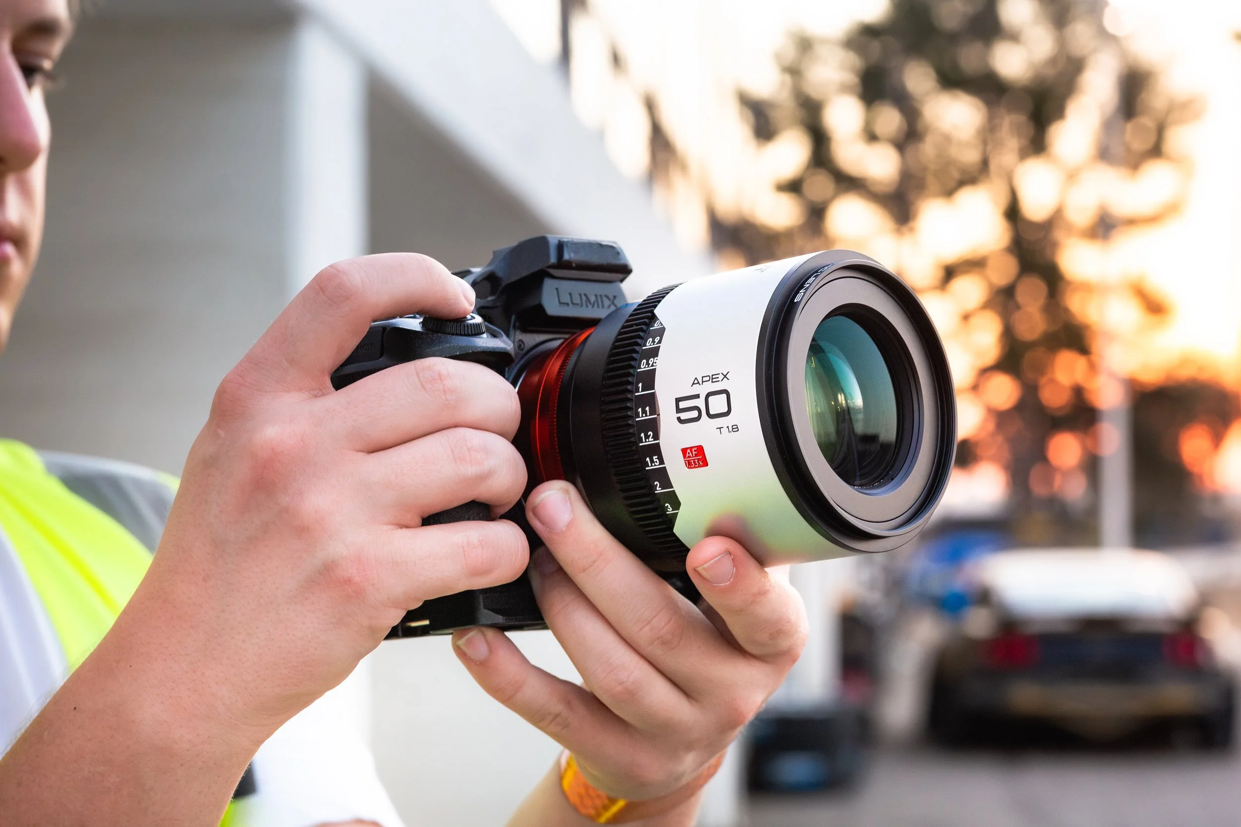 APEX_50_L_BLAZAR_Lifestyle-1 (1).jpg