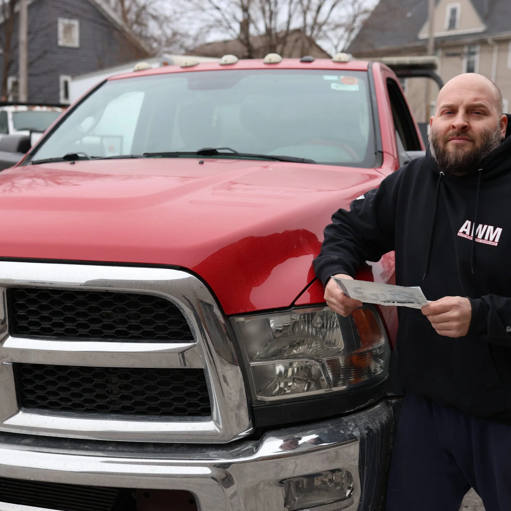 What To Expect From a 24-Hour Local Tow Truck Service