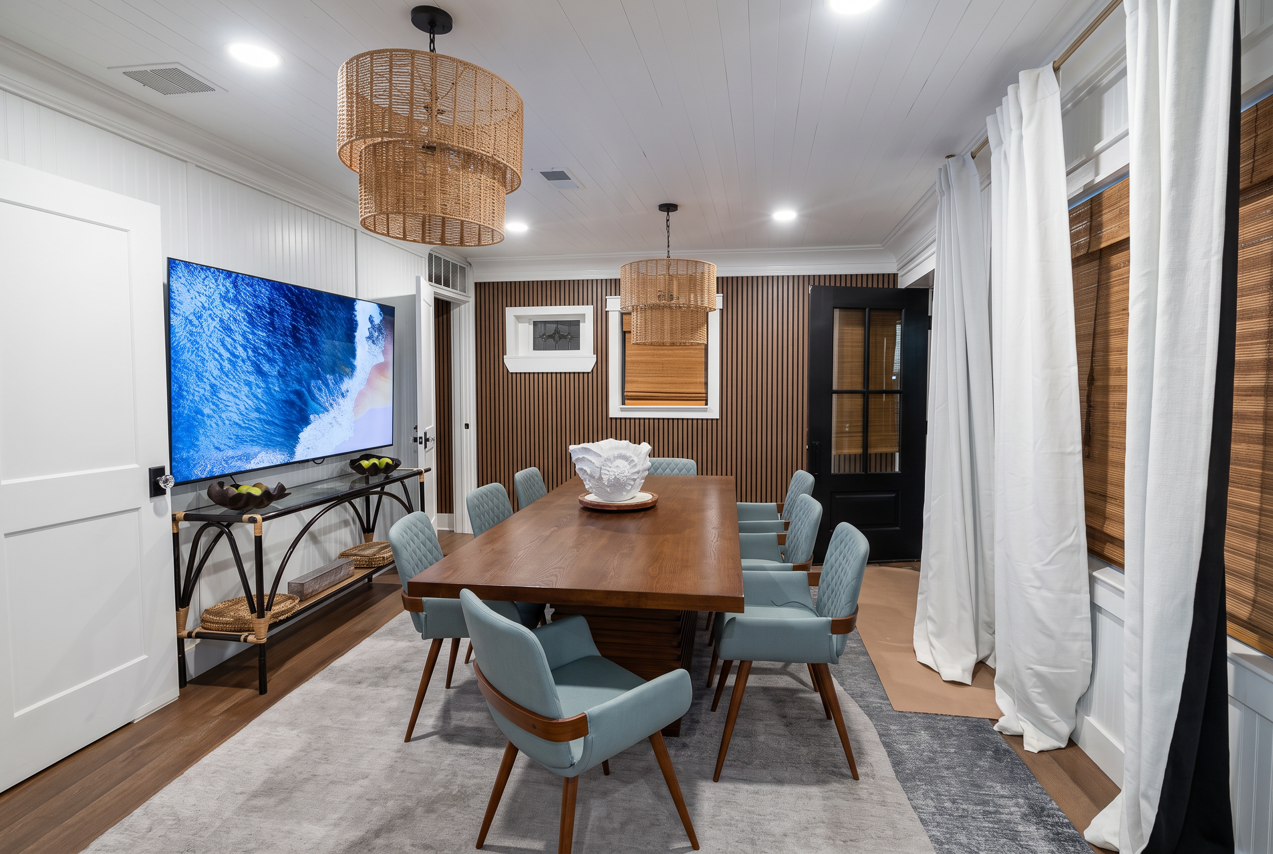 dining area.png