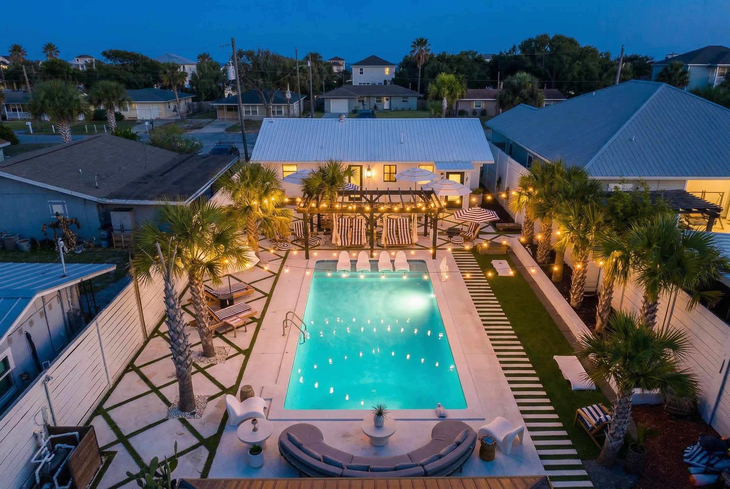 Firefly_Gemini Flash_Amazing! put the string lights acreoss the pool and light up pool 733652.png