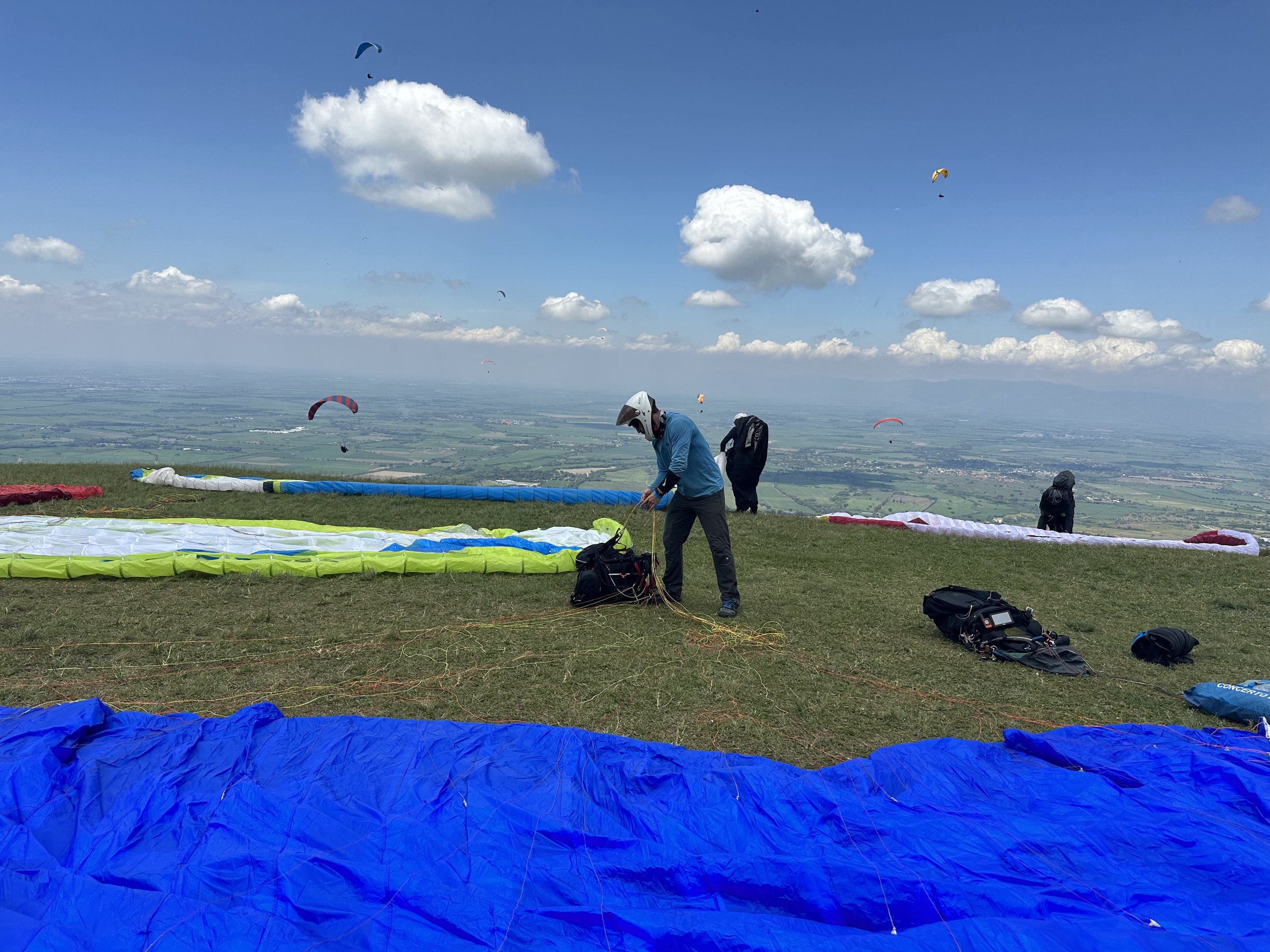 Jesse prepares to launch from a mountaintop in Colombia