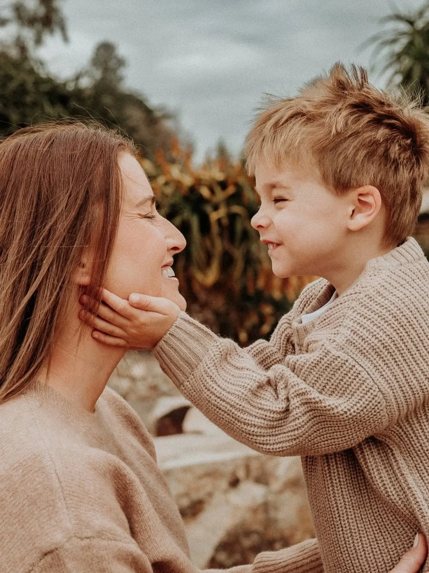 {Ruby + Hendrix } 

One last chapter before everything changes. 🤍

There&rsquo;s something so special about including your little ones in your maternity session. These are the last moments of just you before your newest love arrives&mdash;the cuddle