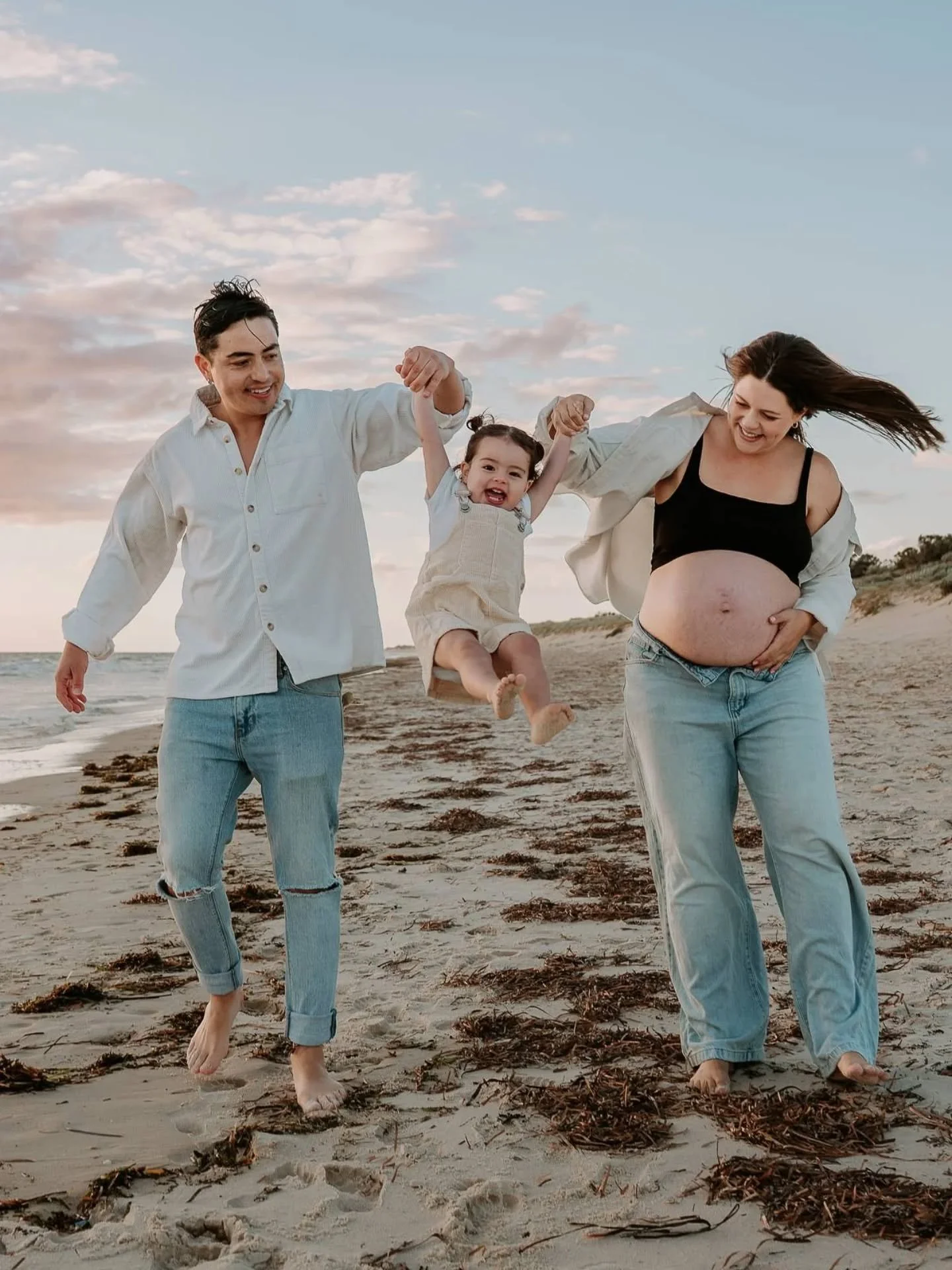 A family of three, soaking up these last little moments before welcoming baby number two... and now their little one is here. 🤍 

I can't wait to capture their first memories as a family of four tomorrow. ♡
.
.
@tiree.asmussen