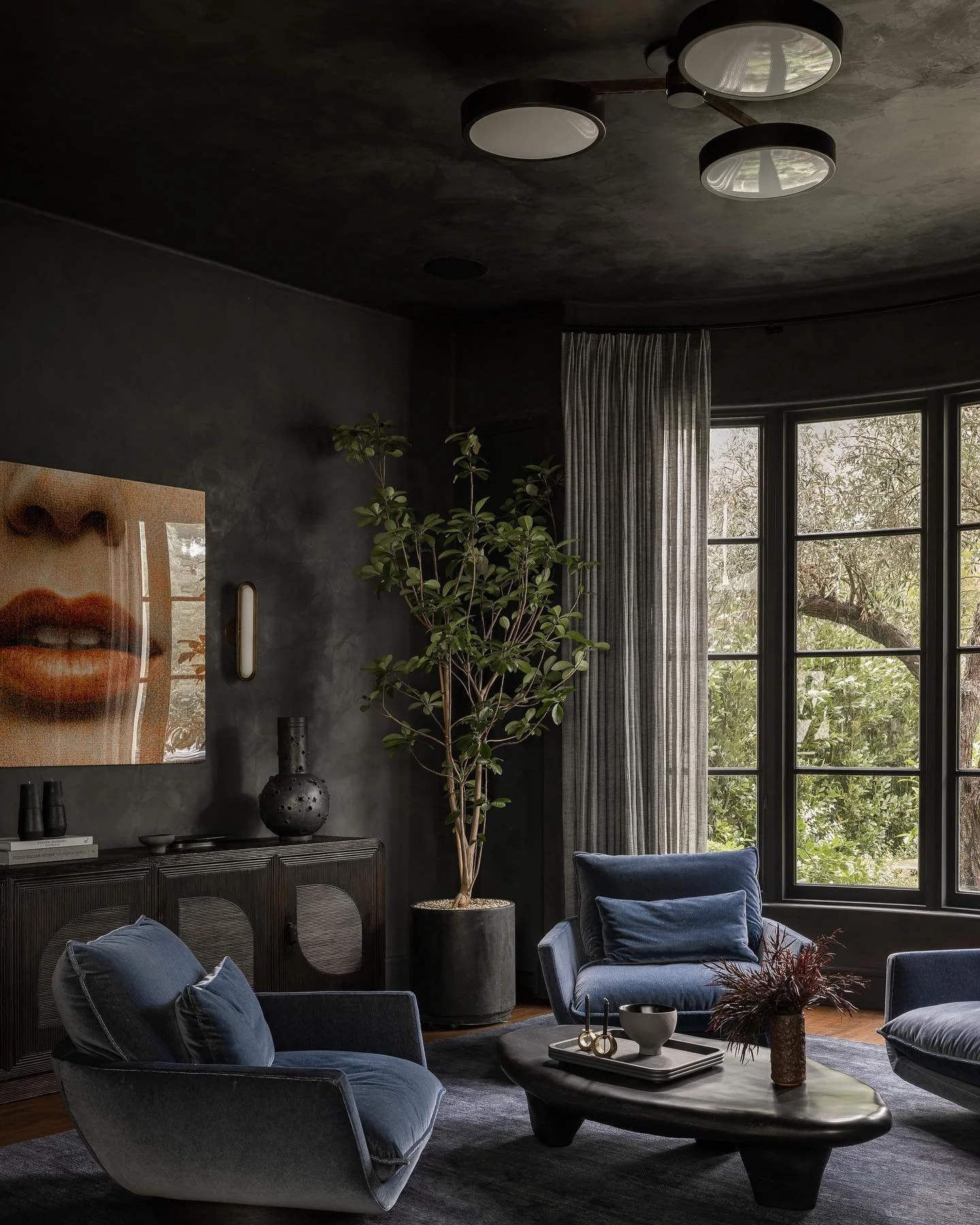 Anchor - A neutral, dark, charcoal similar to ‘pencil lead’