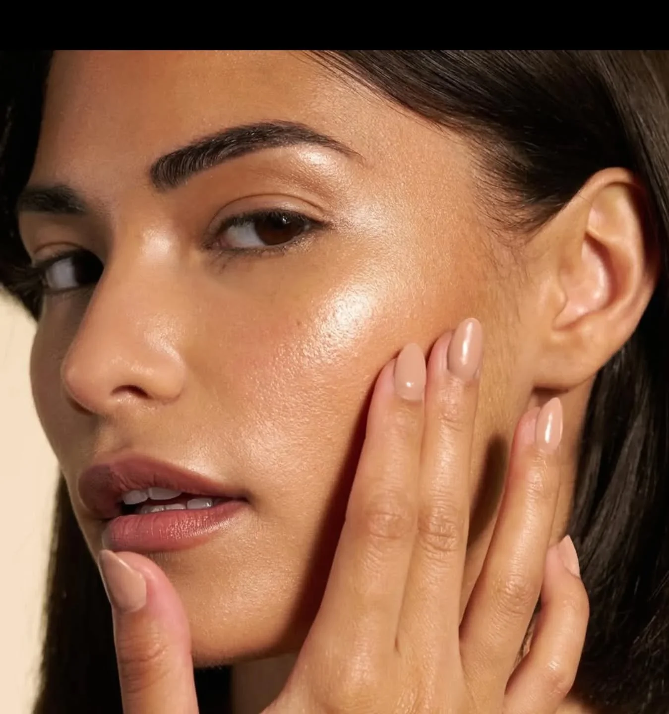 🐣✨ EASTER GLOW OFFER ✨🐣

The Easter Glow Ritual 🌿✨

This Easter&hellip; give your skin a fresh start.
Indulge in a luxury vegan-friendly facial using Tropic Skincare &mdash; packed with natural, skin-loving ingredients designed to hydrate, reset a