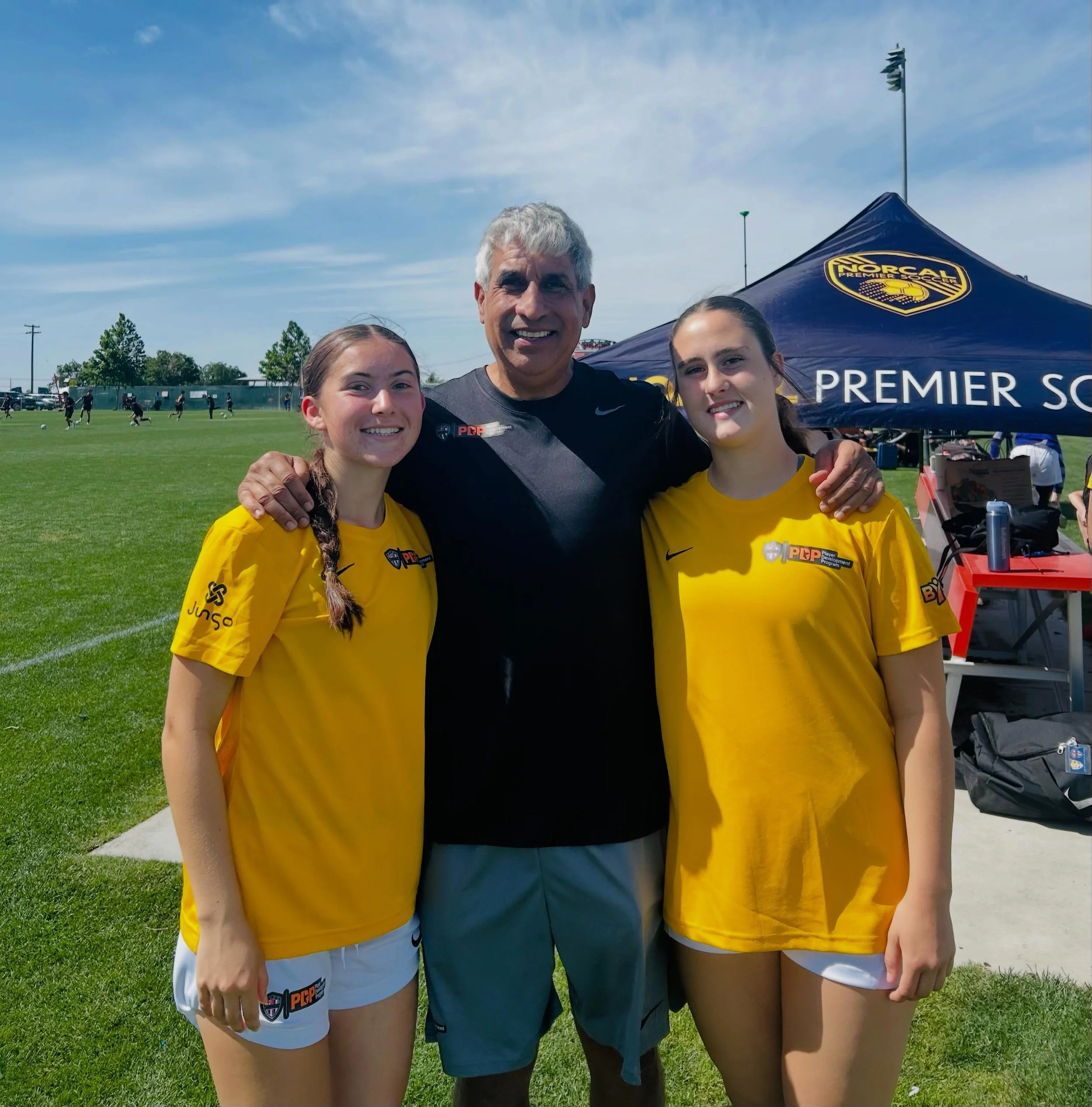 GSA relationships expand world wide.  Players that want new experiences, we make it happen.  Ella and Karli (GSA 10G) are guest playing with MISO Elite (Hawaii) in NorCal for a college showcase event this weekend.  Good luck and have fun. Proud of yo