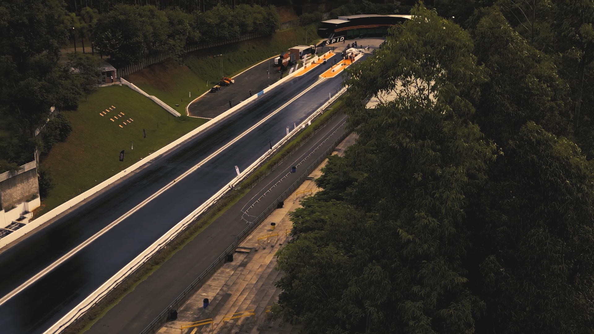 Sequence 04.00_00_00_15.Still001.png