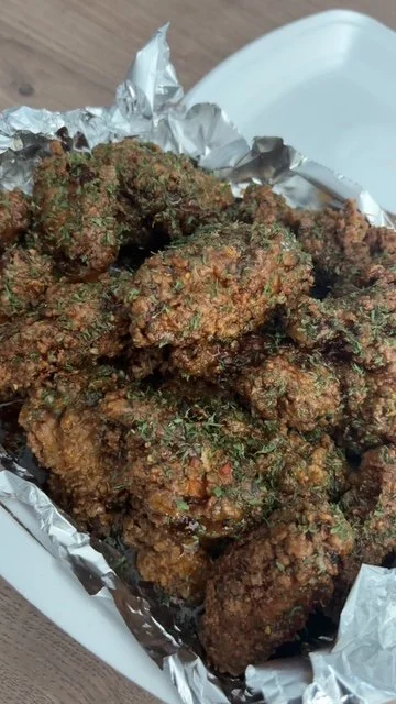 Fried Jerk Chicken Wings Combo (8 EA) w/ 2 Sides