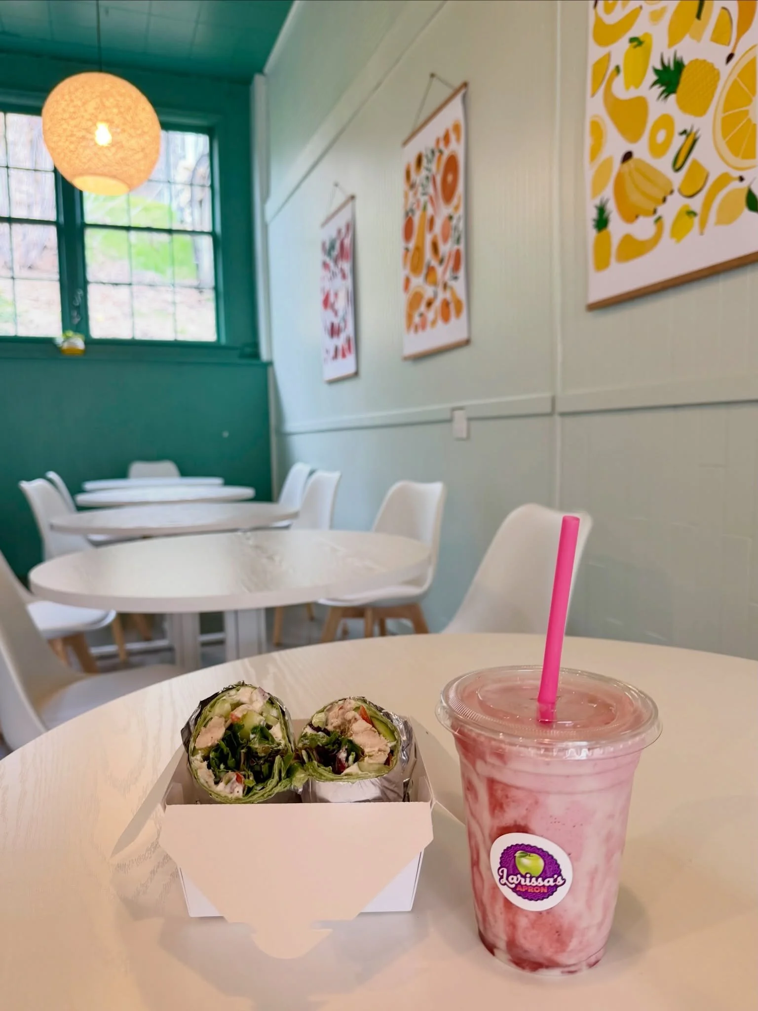🍓🥒Our recent favorites at Larissa&rsquo;s Apron🤤

Greek Feta Wrap:
Spinach wrap, tzatziki, chicken or tofu, cucumber, tomato, red onion, greens

Strawnana Smoothie:
Milk, strawberry, banana, agave

@larissasapron 
📍165 S Grand Ave
🕙Hours:
Mon-Fr