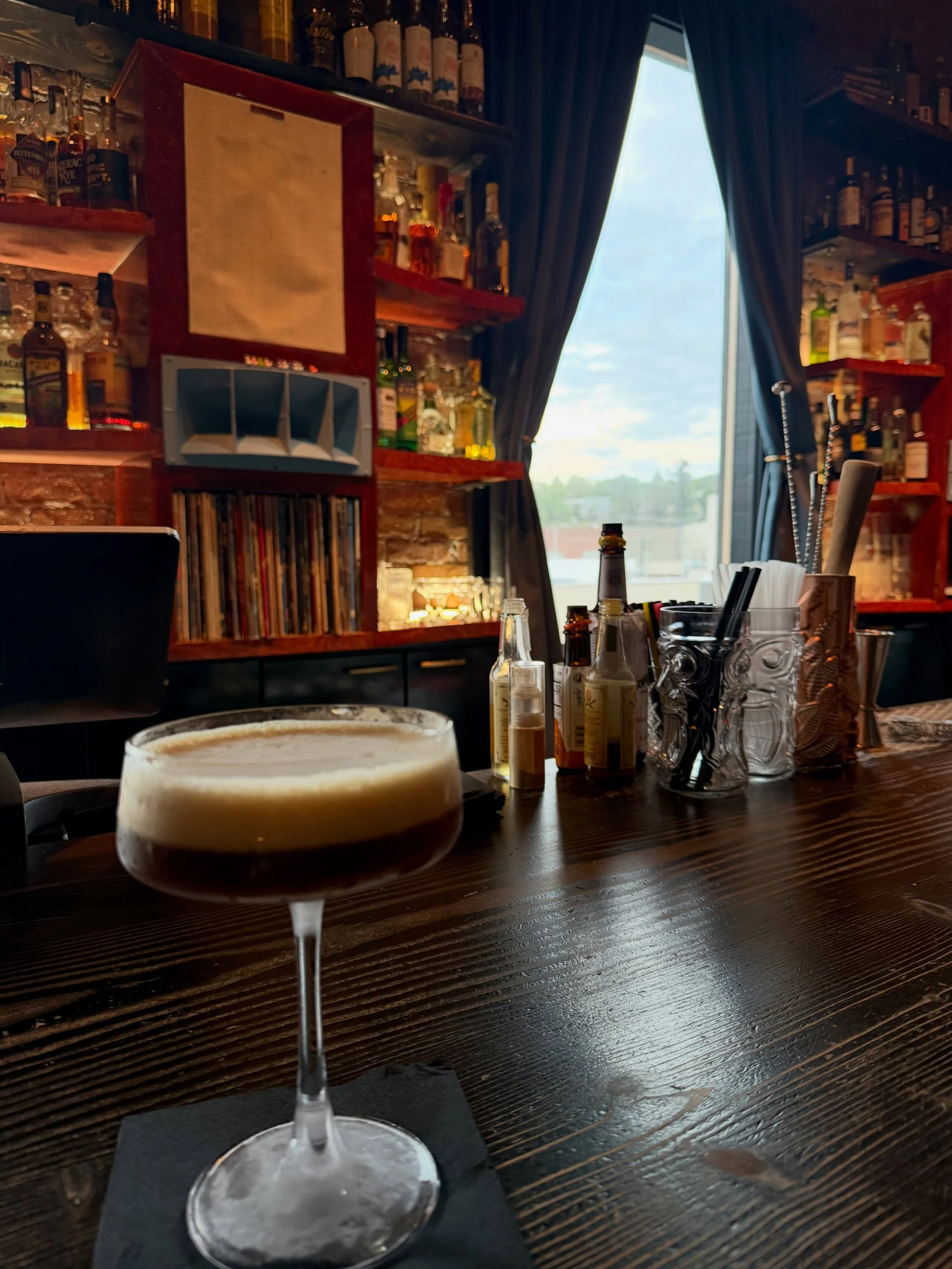 Espresso Martini Thursdays at Etsi Bravo! 🤎 The perfect excuse for a downtown night out!

@etsibravo 
📍215 E Main St
🕓Hours:
Tue-Thur: 4PM-11PM
Fr: 4PM-1AM
Sat: 6PM-12AM
Sun-Mon: Closed