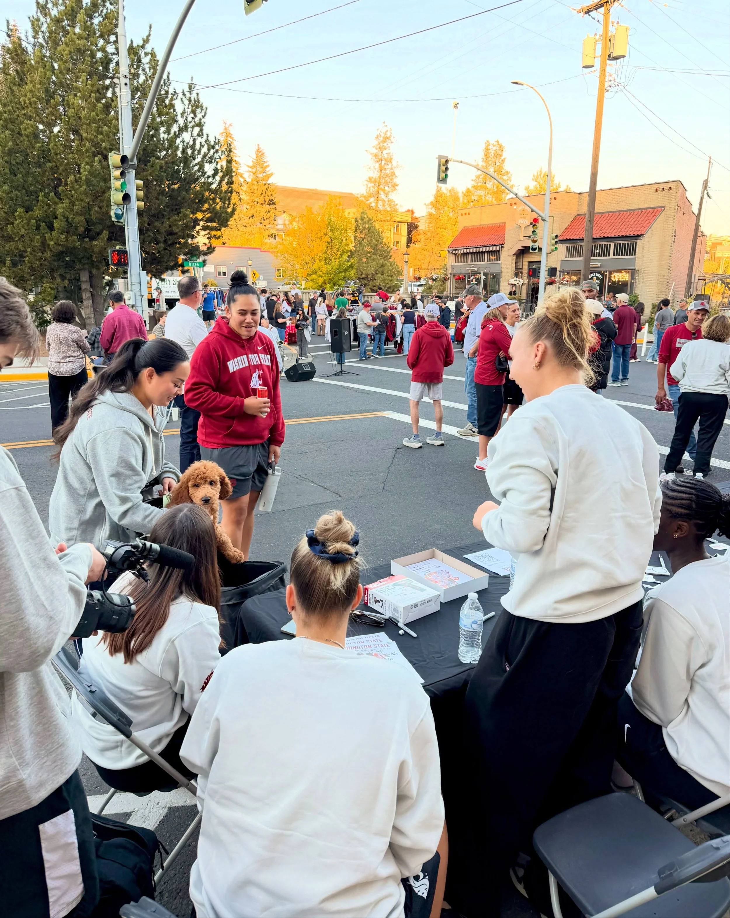 🏈🐾 Don&rsquo;t miss the last First Down Friday of the season!

Kick off Cougar game weekend with us at First Down Friday! Join WSU, the Downtown Pullman Association, Pullman Chamber of Commerce, and City of Pullman for an evening of Cougar spirit a
