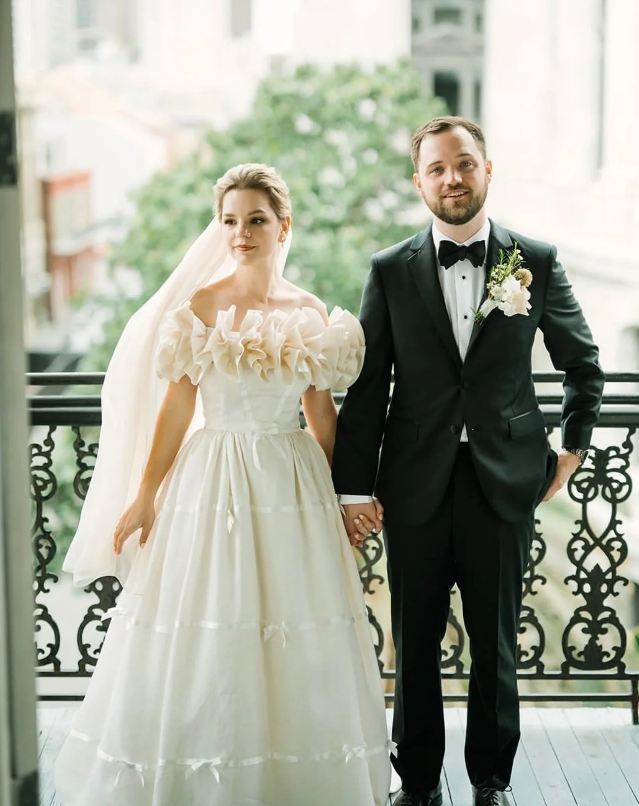 VINTAGE DREAM DRESS!!! Our beautiful bride @paedunaway in her STUNNING Century Girl 1980&rsquo;s ivory silk gown by @centurygirlvintage is everything 🤩

📸 @themastersinlove