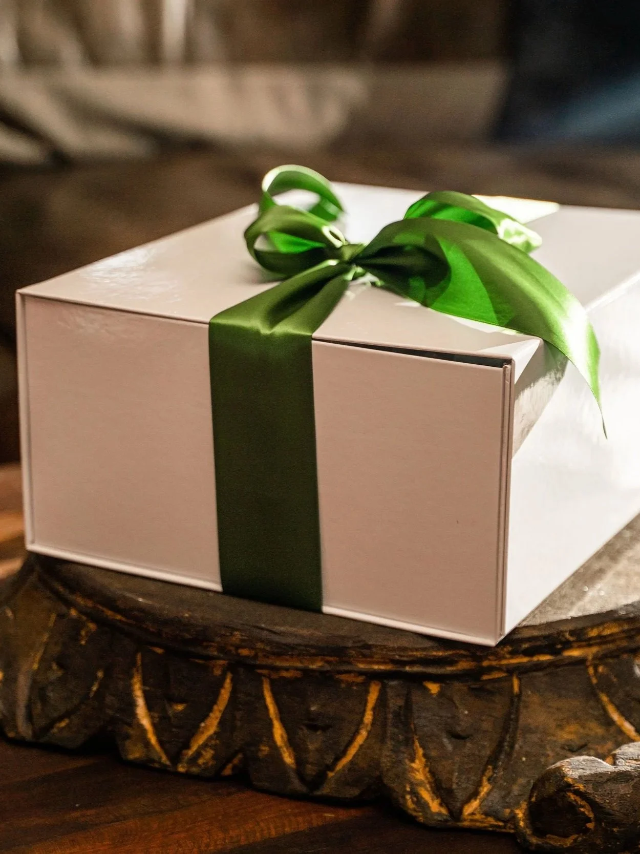 Emerald Gardenia luxury floral gift box with curated blooms for gifting.