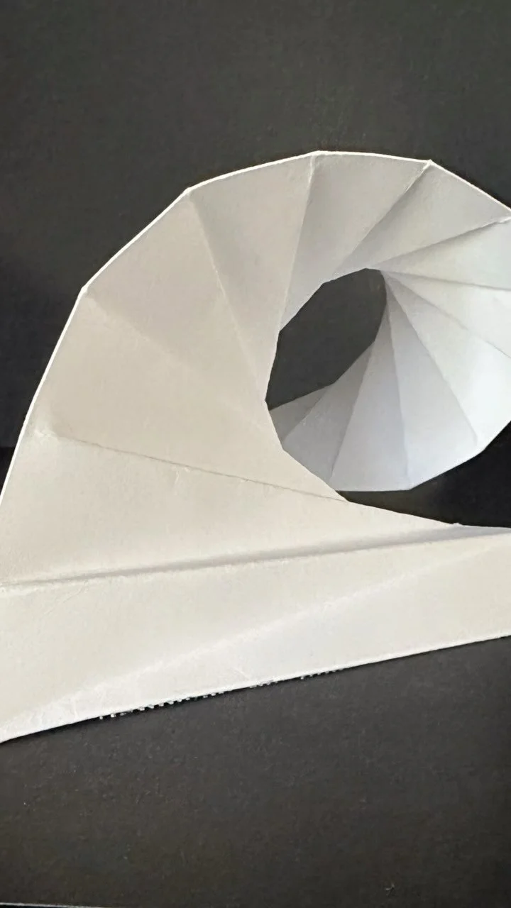 π₯ 99 Days Until ArtMathLove
A simple folded spiral.
Just paper—until light hits it.
Then: shadows, geometry, quiet poetry.
π Art β Math β€οΈ Love
Coming Nov 6.
#ArtMathLove #99DaysToGo #PaperSculpture #MinimalArt #ShadowAndForm #MathInArt