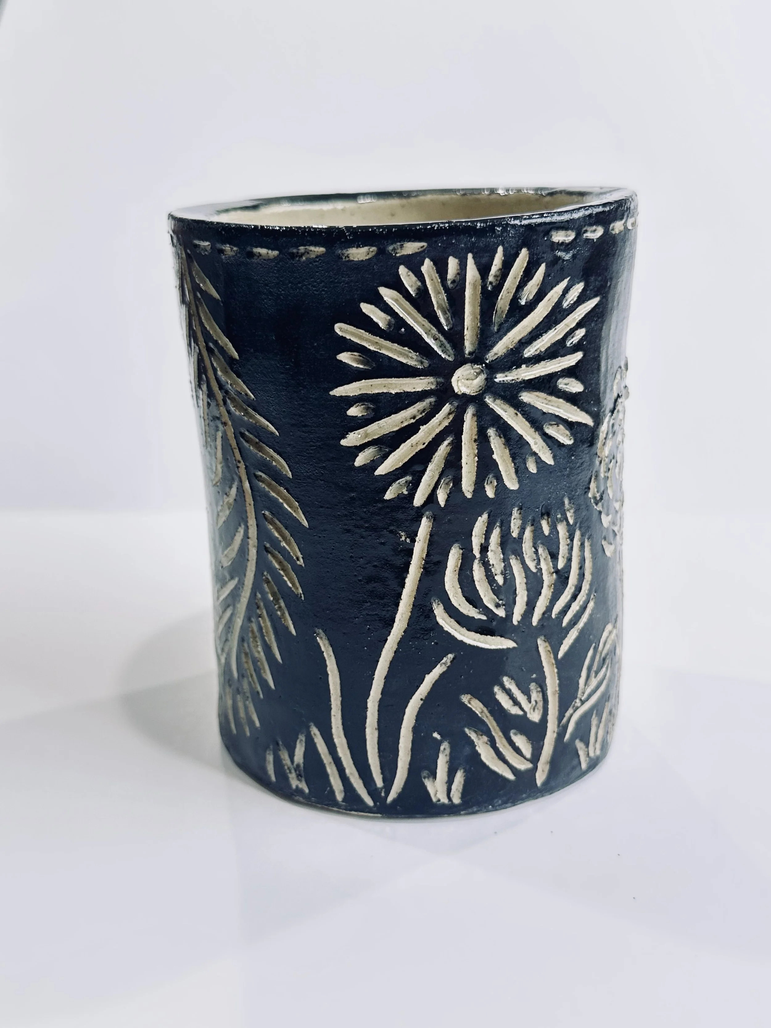 Flower Sgraffito Vase in B&W